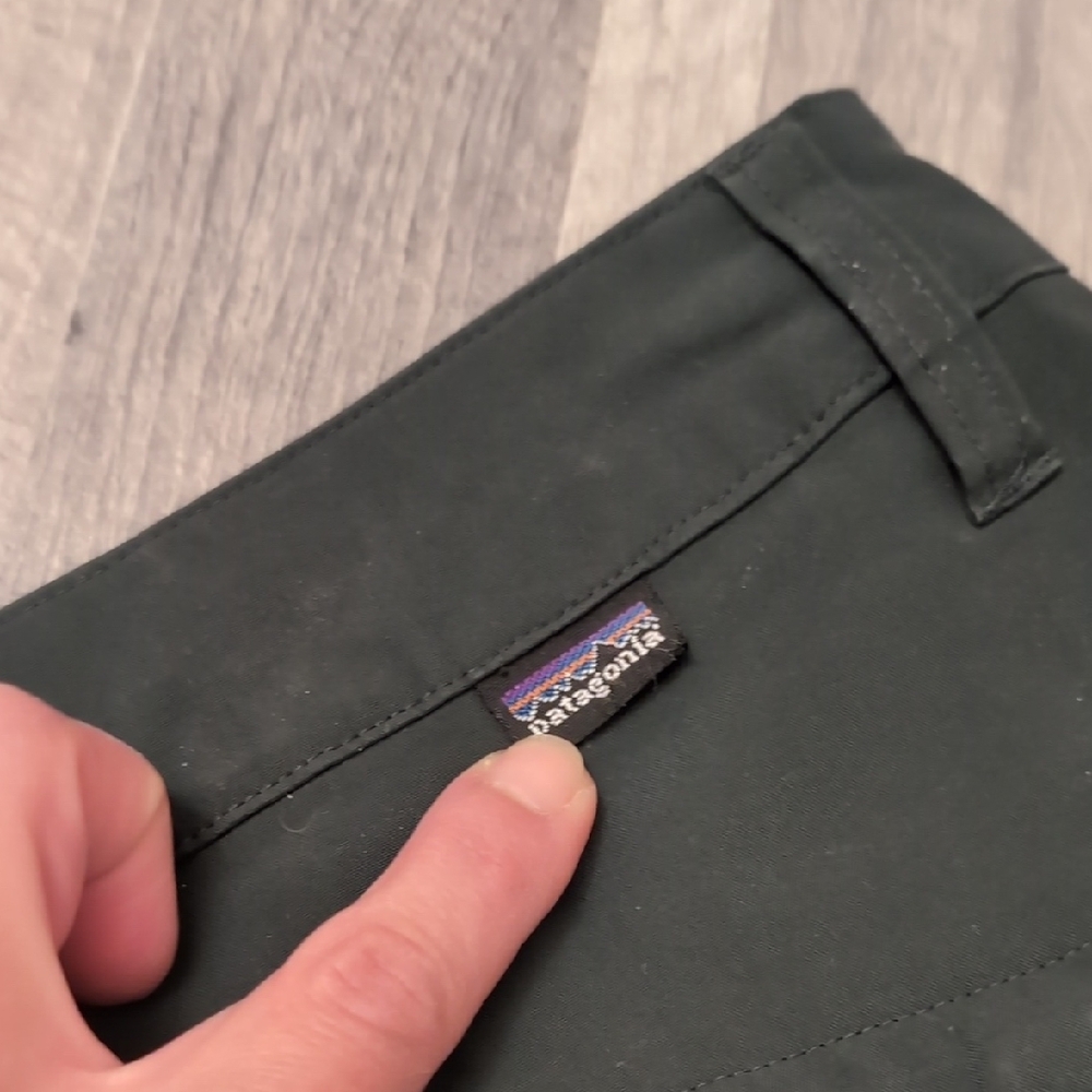 Patagonia Women’s Dark Green Skort Sz 4 - Picture 3 of 8